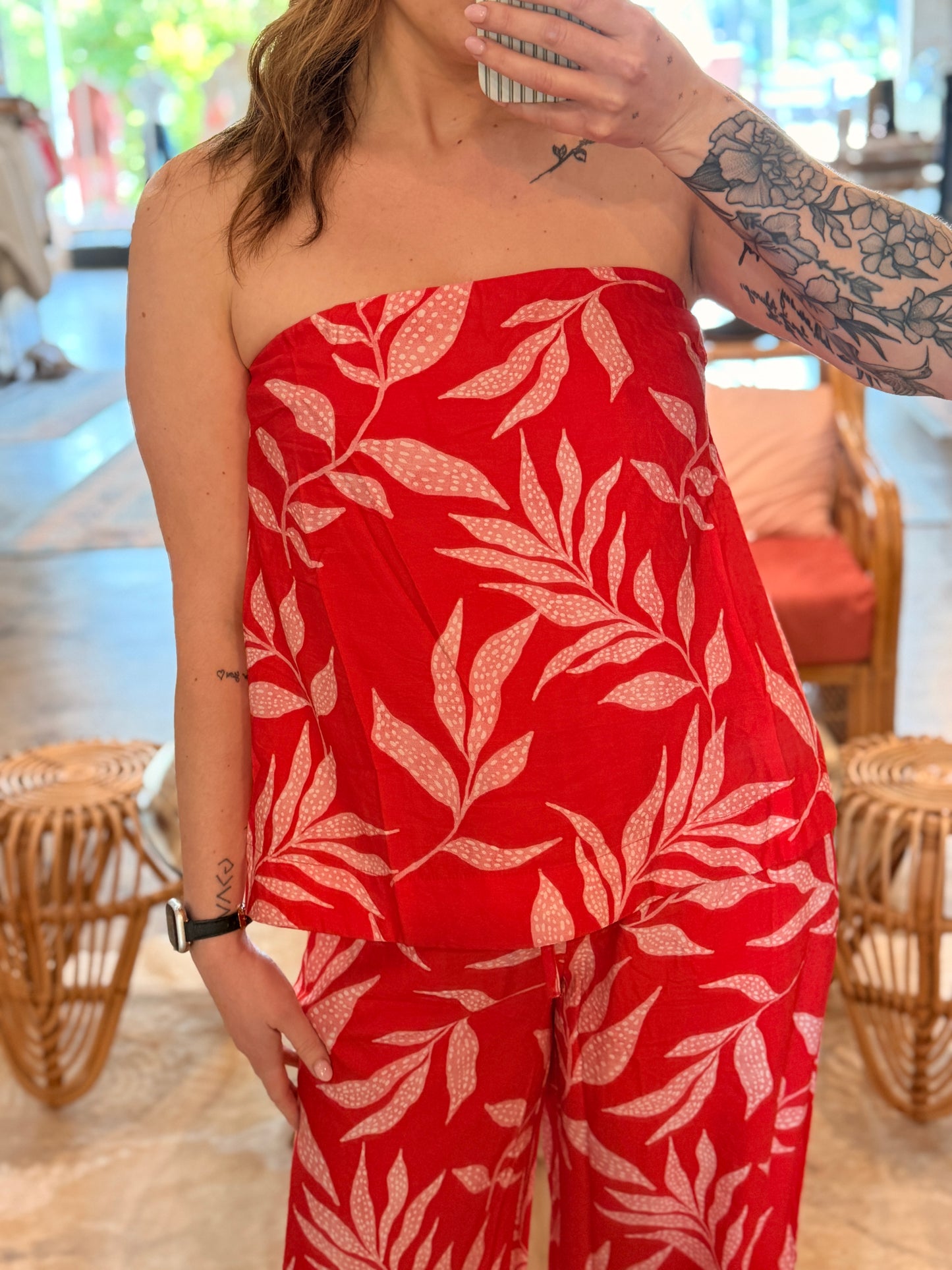 Red Tropical Set : Top