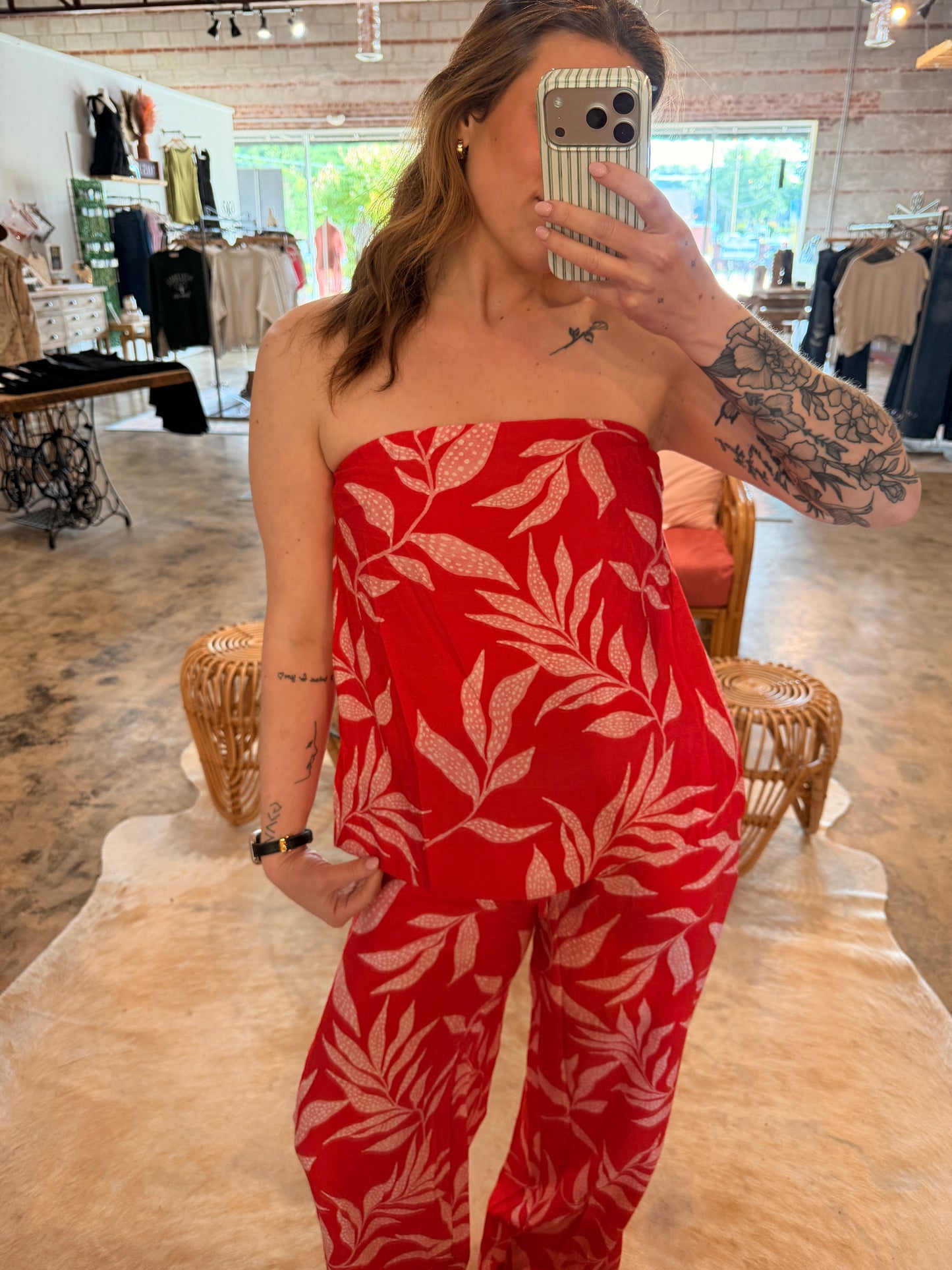 Red Tropical Set : Top